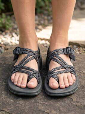 Chaco blue toe loop eco tread sandals